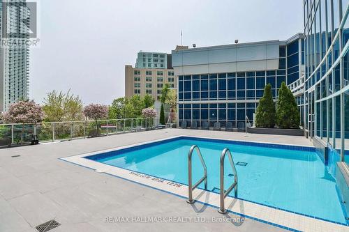 402 - 218 Queens Quay W, Toronto, ON 