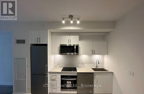 1429 - 70 Princess Street, Toronto, ON 
