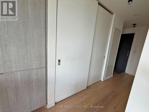 604 - 21 LAWREN HARRIS SQUARE , Toronto, Ontario M5A 0T4 3