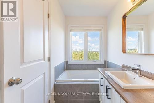 33 Mcphail Road, Carleton Place, ON 
