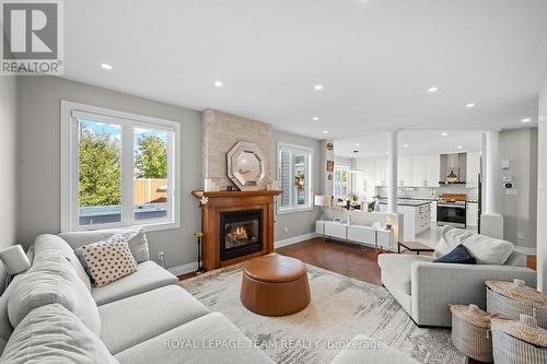 732 Lakebreeze Circle, Ottawa, ON 