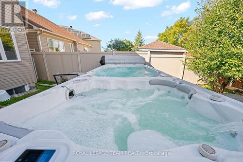 732 Lakebreeze Circle, Ottawa, ON 