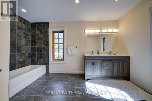 646 Oxbow Park Drive, Wasaga Beach, ON 