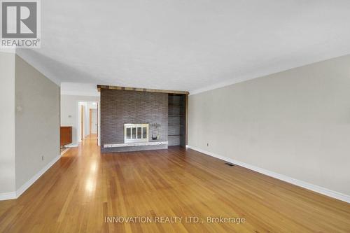1136 Castle Hill Crescent, Ottawa, ON 