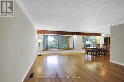 Very large & inviting living room/dining room area - 1136 Castle Hill Crescent, Ottawa, ON 