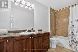 Main bathroom - 
