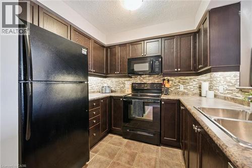 915 Zeller Crescent, Kitchener, ON 