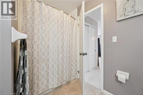 915 Zeller Crescent, Kitchener, ON 