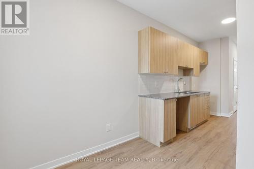 804 UTOPIE PRIVATE , Ottawa, Ontario K1W 0Y4 5