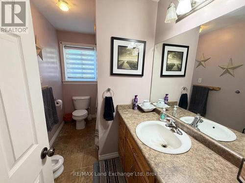 1046 Vogt Street, Howick, ON 