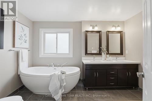 6 Saddlebrook Court, Clarington, ON 