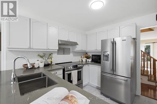 6 Saddlebrook Court, Clarington, ON 