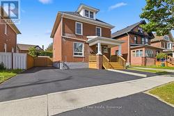 108 DIVISION STREET Oshawa (O'Neill), ON L1G 5M1