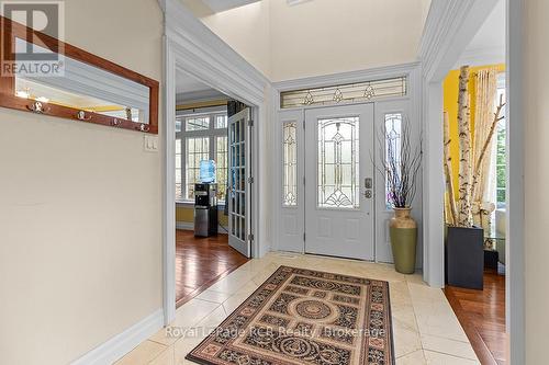 Foyer - 758335 Girl Guide Road, Georgian Bluffs, ON 