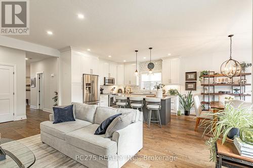 9 Foxborough Place, Thames Centre (Thorndale), ON 