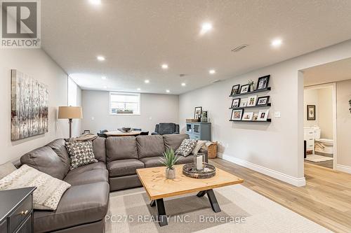 9 Foxborough Place, Thames Centre (Thorndale), ON 