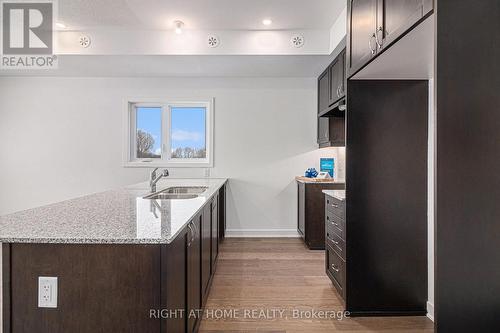 402 MISHI PRIVATE , Ottawa, Ontario K1K 5C5 5
