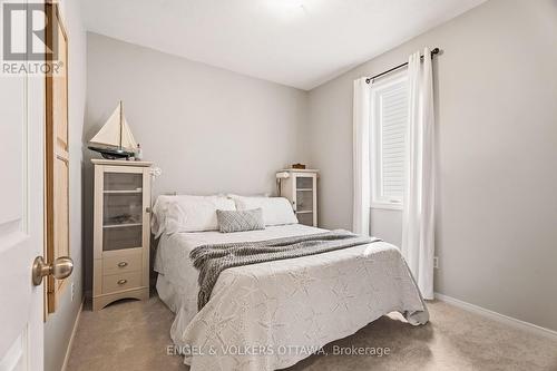 518 Stonechurch Way, Ottawa, ON 