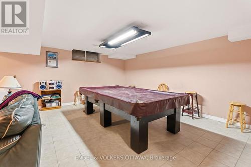 518 Stonechurch Way, Ottawa, ON 