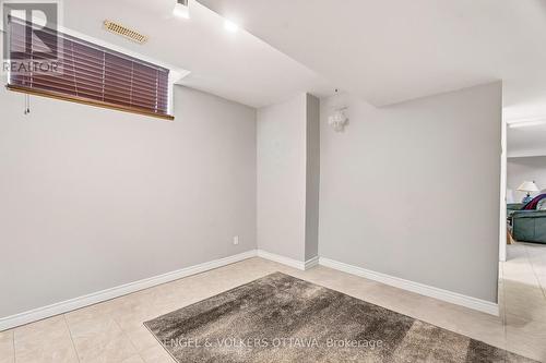 518 Stonechurch Way, Ottawa, ON 