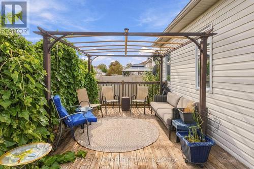 518 Stonechurch Way, Ottawa, ON 