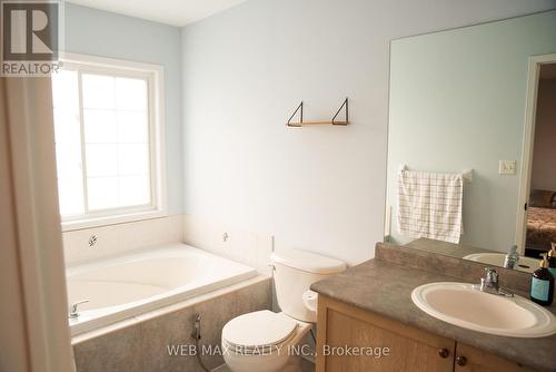 53 Ventura Lane, Ajax, ON 
