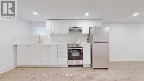 BSMT - 8 AIRLEY CRESCENT , Toronto, Ontario M4J 4H6 5