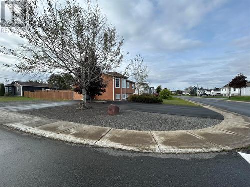 30 Snow Crescent, Grand Falls- Windsor, NL 