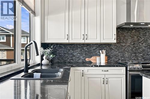 225 Cowan Crescent, Martensville, SK 