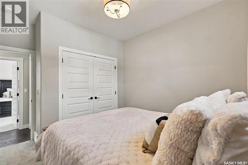 225 Cowan Crescent, Martensville, SK 