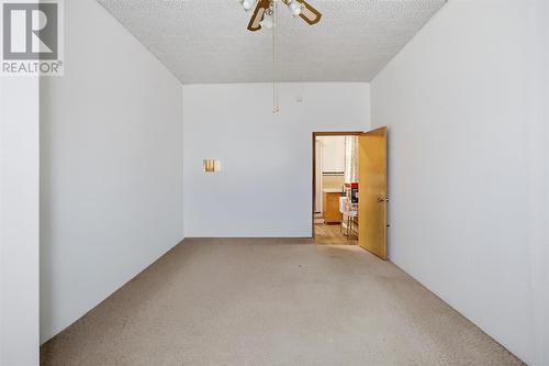 32 Wallace Ter, Sault Ste. Marie, ON 