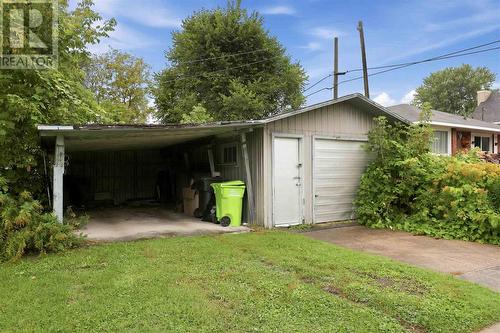 32 Wallace Ter, Sault Ste. Marie, ON 