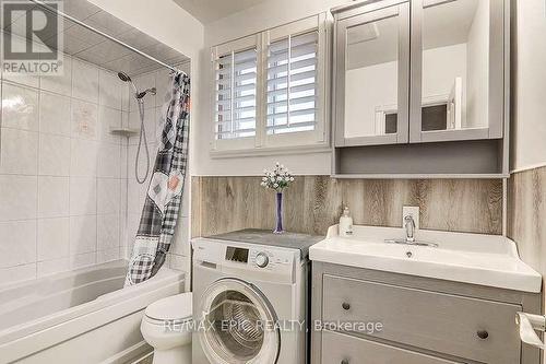 274 Taylor Mills Drive N, Richmond Hill, ON 