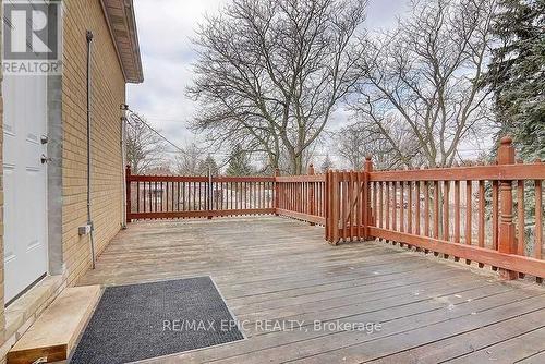 274 Taylor Mills Drive N, Richmond Hill, ON 