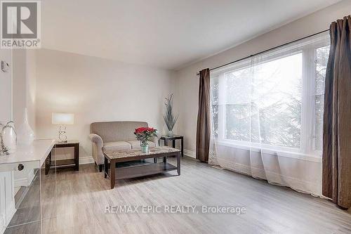 274 Taylor Mills Drive N, Richmond Hill, ON 