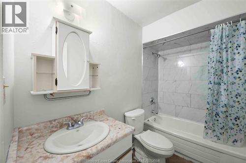 915 Lena, Windsor, ON 