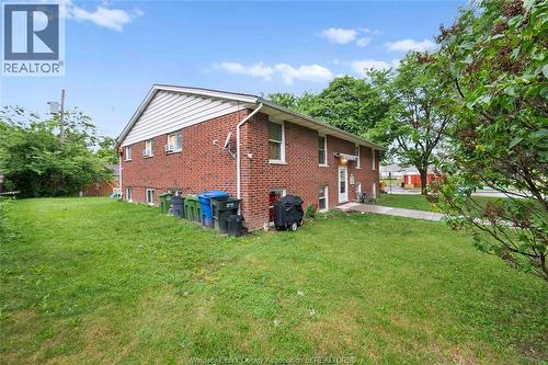 915 Lena, Windsor, ON 