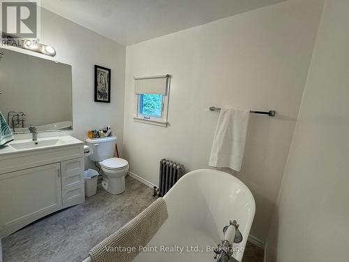 316057 6 Highway, Chatsworth, ON 
