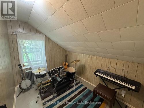 316057 6 Highway, Chatsworth, ON 