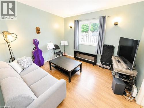 15 Esther Street, Brantford, ON 