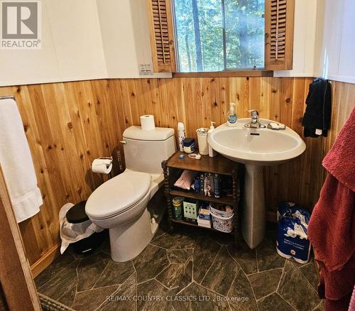 378 Spectacle Lake Road, Madawaska Valley, ON 