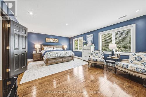 581 Holly Hill Crescent, Burlington, ON 