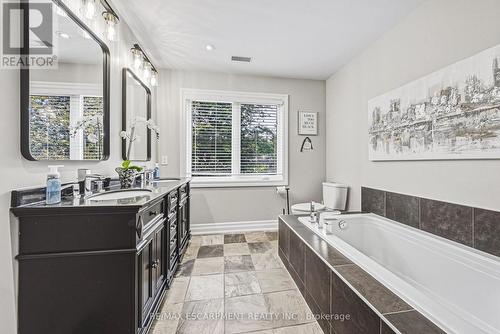581 Holly Hill Crescent, Burlington, ON 