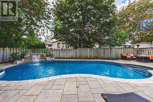 581 Holly Hill Crescent, Burlington, ON 