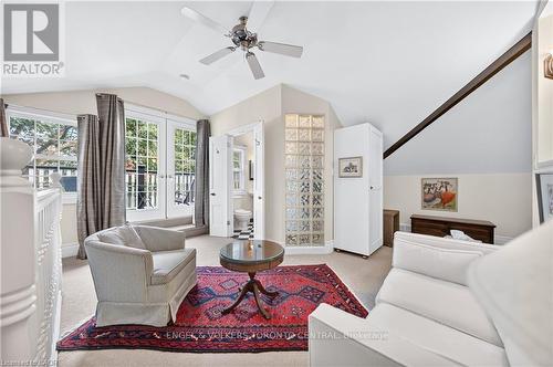 Vaulted ceiling with a ceiling fan - 100 Brunswick Street, Stratford, ON 
