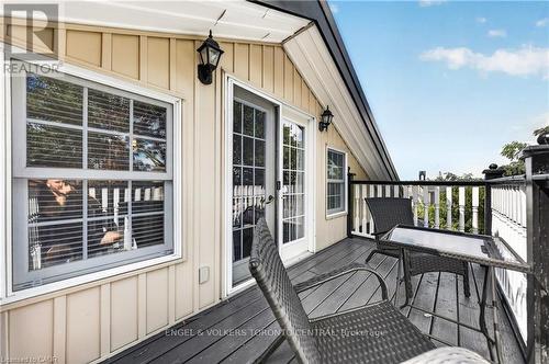 Deck with dark wood-finish flooring - 100 Brunswick Street, Stratford, ON 