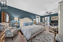 Spacious primary bedroom suite - 