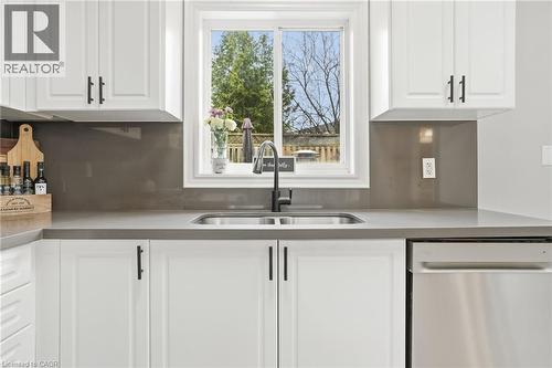 14 Kenyon Crescent, Grimsby, ON 