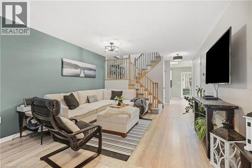 14 Kenyon Crescent, Grimsby, ON 
