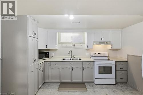 26 Alexander Avenue, Cambridge, ON 